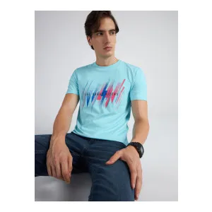 Lee Men T-shirts at ₹303 | Myntra Deal Lee Men T-shirts at ₹303 | Myntra Deal